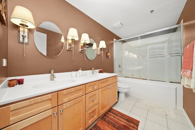 Building Photo - 1530 S State St