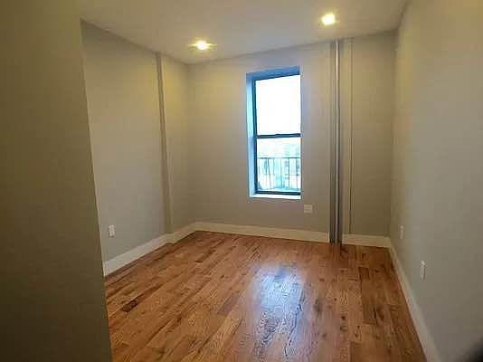 Building Photo - 3 bedroom in NEW YORK NY 10032