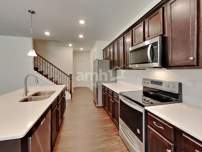 Building Photo - 11126 Hazel Gdns Dr