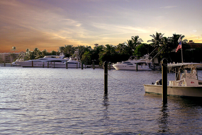 Building Photo - 500 SE Mizner Blvd