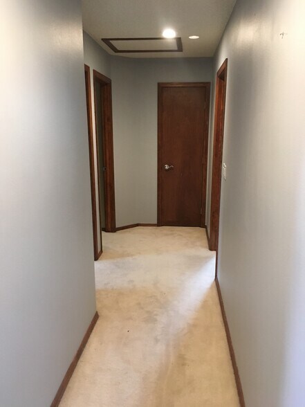 Building Photo - 4935 Granby Cir