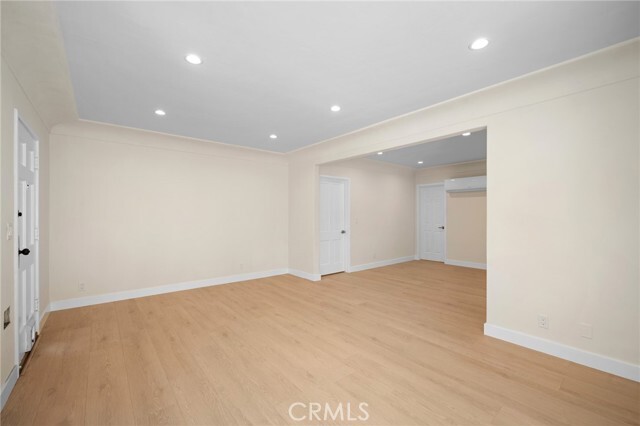 Building Photo - 1007 W Angeleno Ave