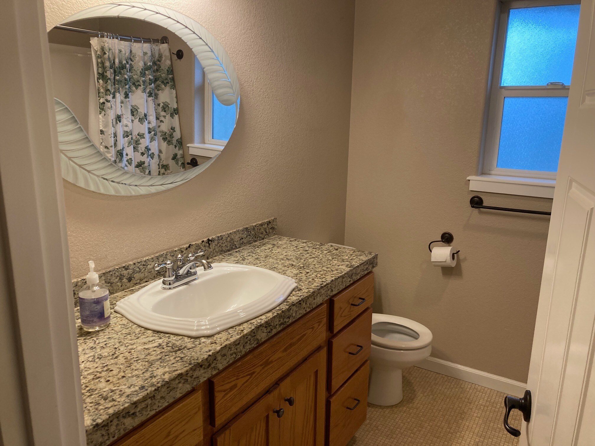 Main Bath - 1023 Rainwood Ln
