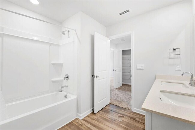 Building Photo - 5021 Silver Canoe Wy