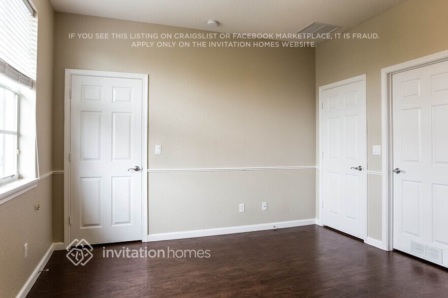 Building Photo - 156 Greenwich Cir