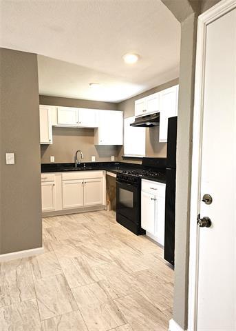 Building Photo - 3735 State Oak Dr