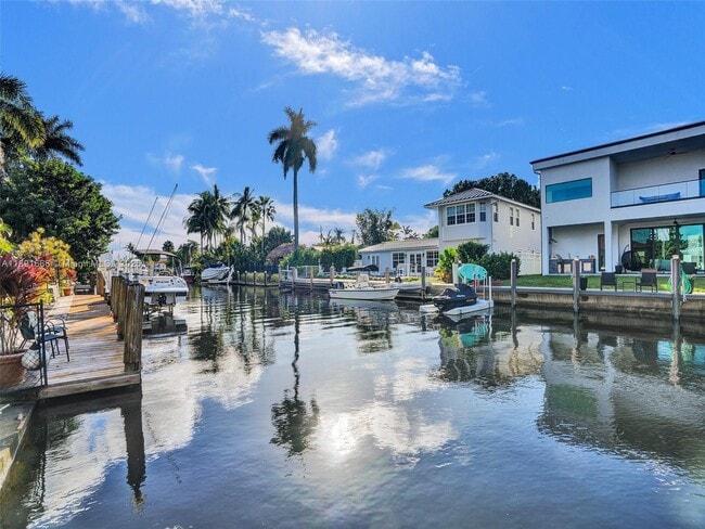 Building Photo - 1216 Guava Isle