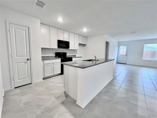 Building Photo - 411 Ashbrook Wy