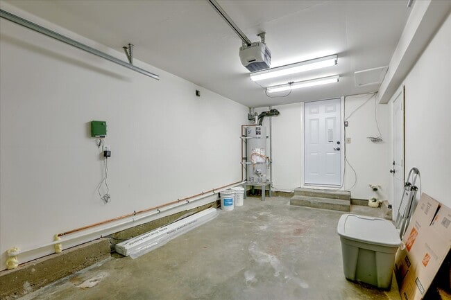 Building Photo - 406 Central Ave