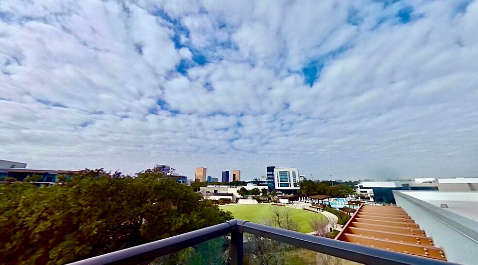 Building Photo - 4819 Skillman St