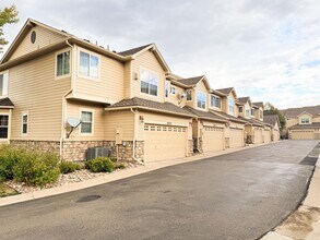 Building Photo - 12723 W Bowles Pl