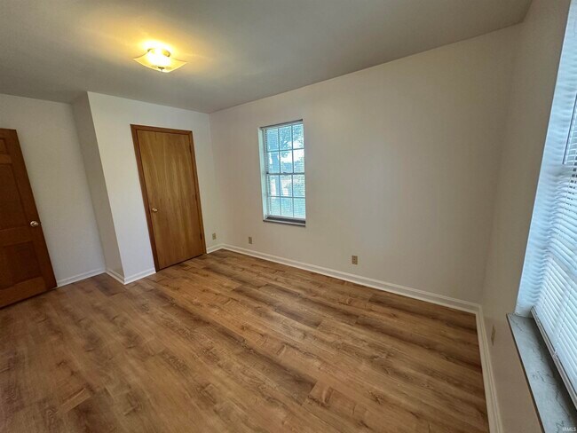 Building Photo - 665 St Mary's Dr