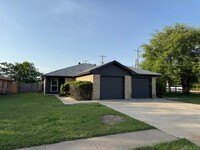 Building Photo - 1155 Landsdale Ln