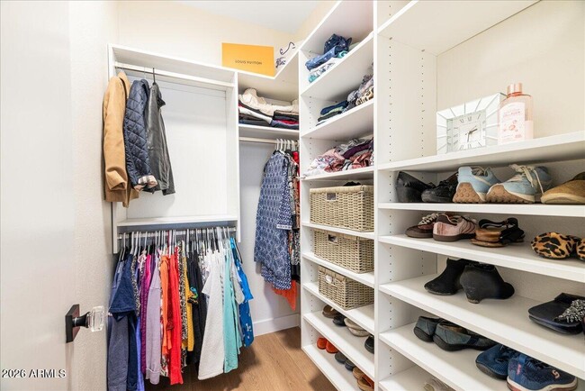 Building Photo - 9600 N 96th St