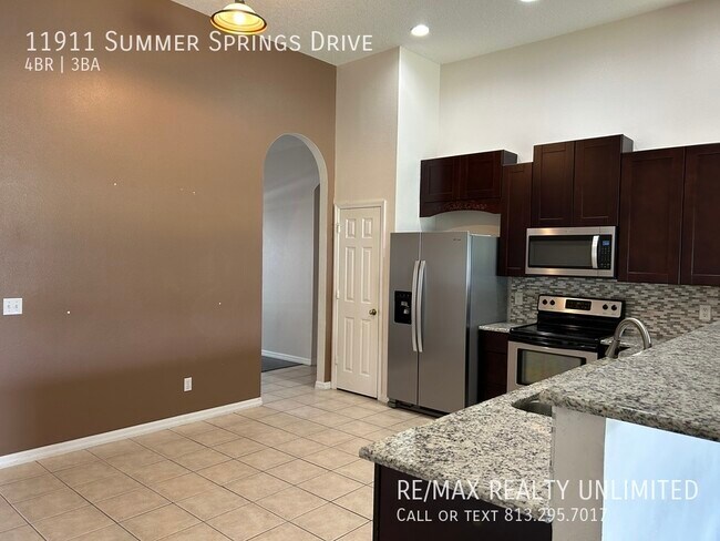 Building Photo - 11911 Summer Springs Dr