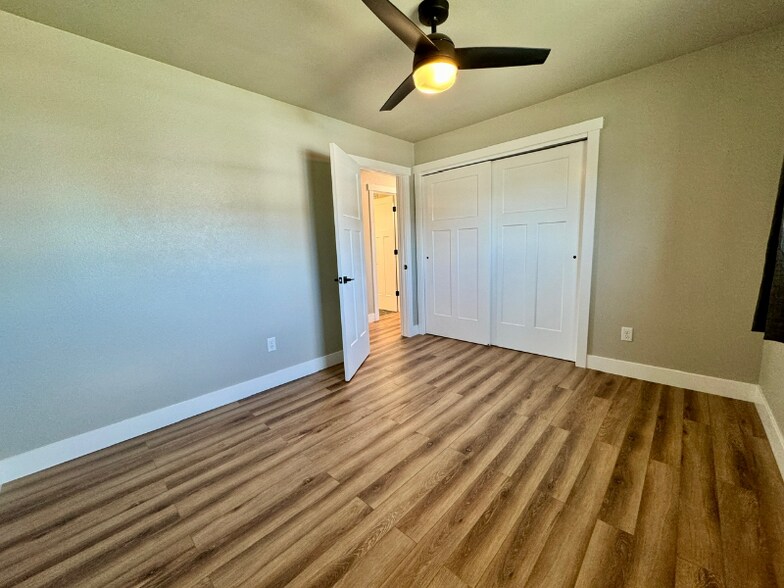 Building Photo - 4512 Pierce Ave