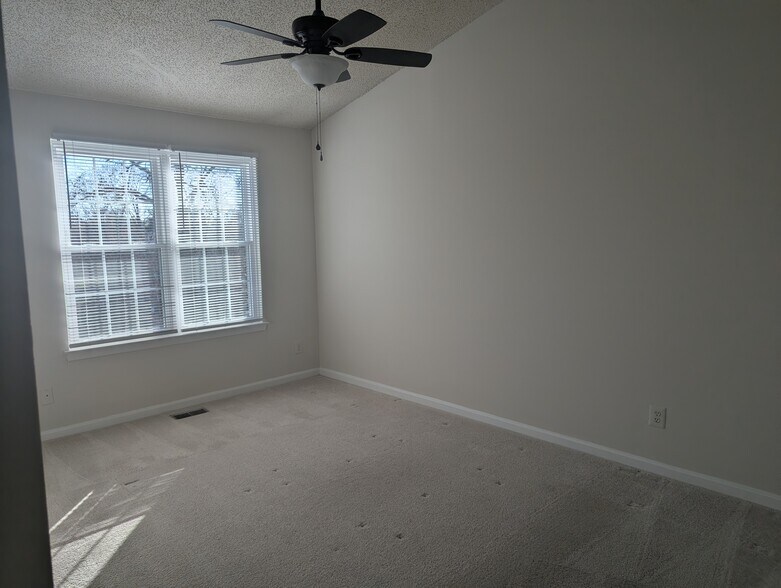 Building Photo - 8136 Bayonet Way