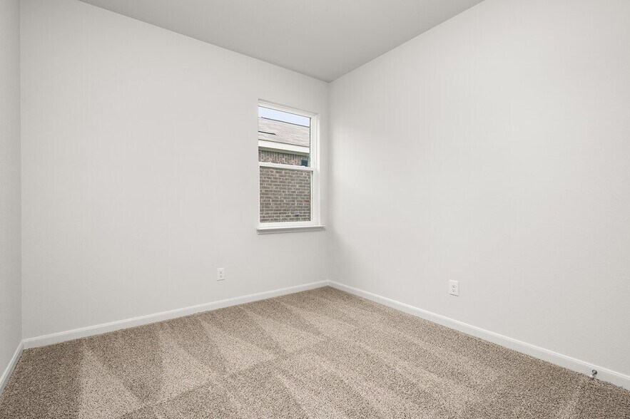 Building Photo - 315 Julian Davis Dr