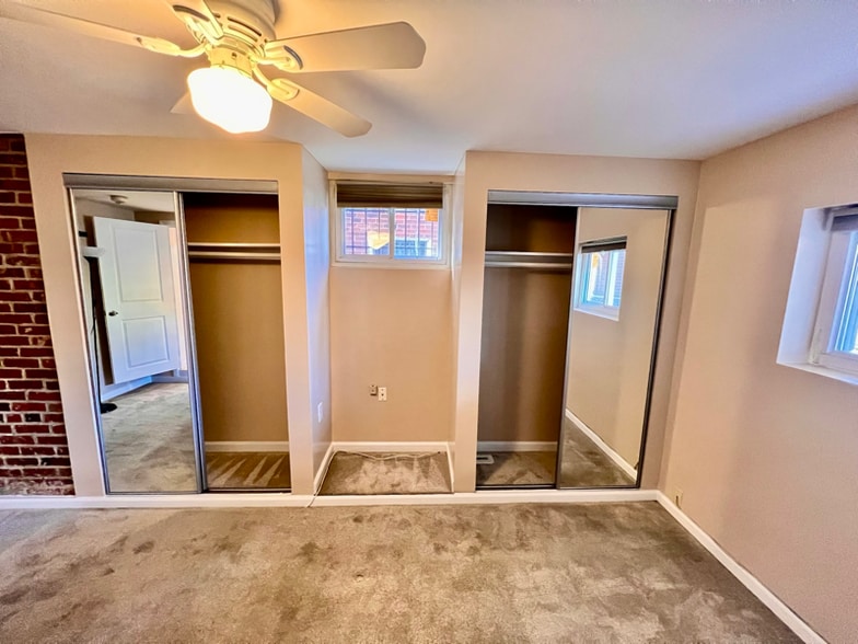 Building Photo - 1730 Lang Pl NE