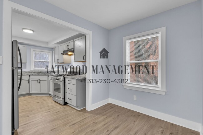 Building Photo - This beautifully updated 3-bedroom, 1-bath single-family home is ready for move-in!