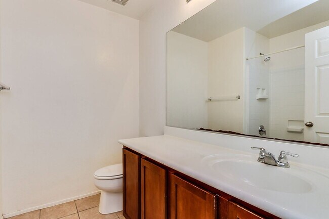 Building Photo - 5413 W Apollo Rd