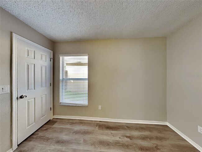 Building Photo - 7323 R J Cove Ct
