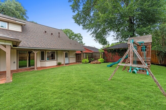 Building Photo - 9407 Brooding Oak Cir