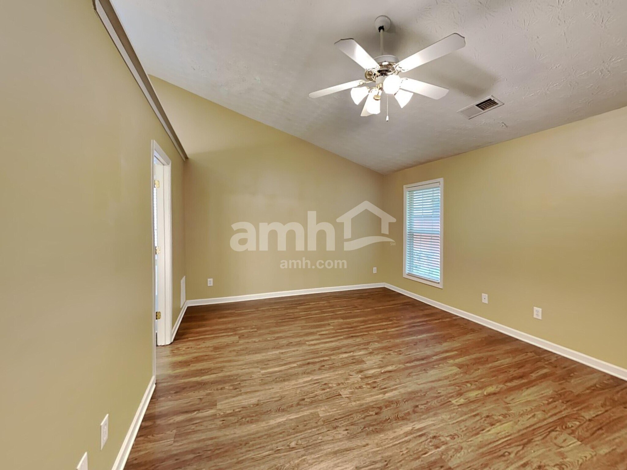 Building Photo - 3301 Freedom Landing NW