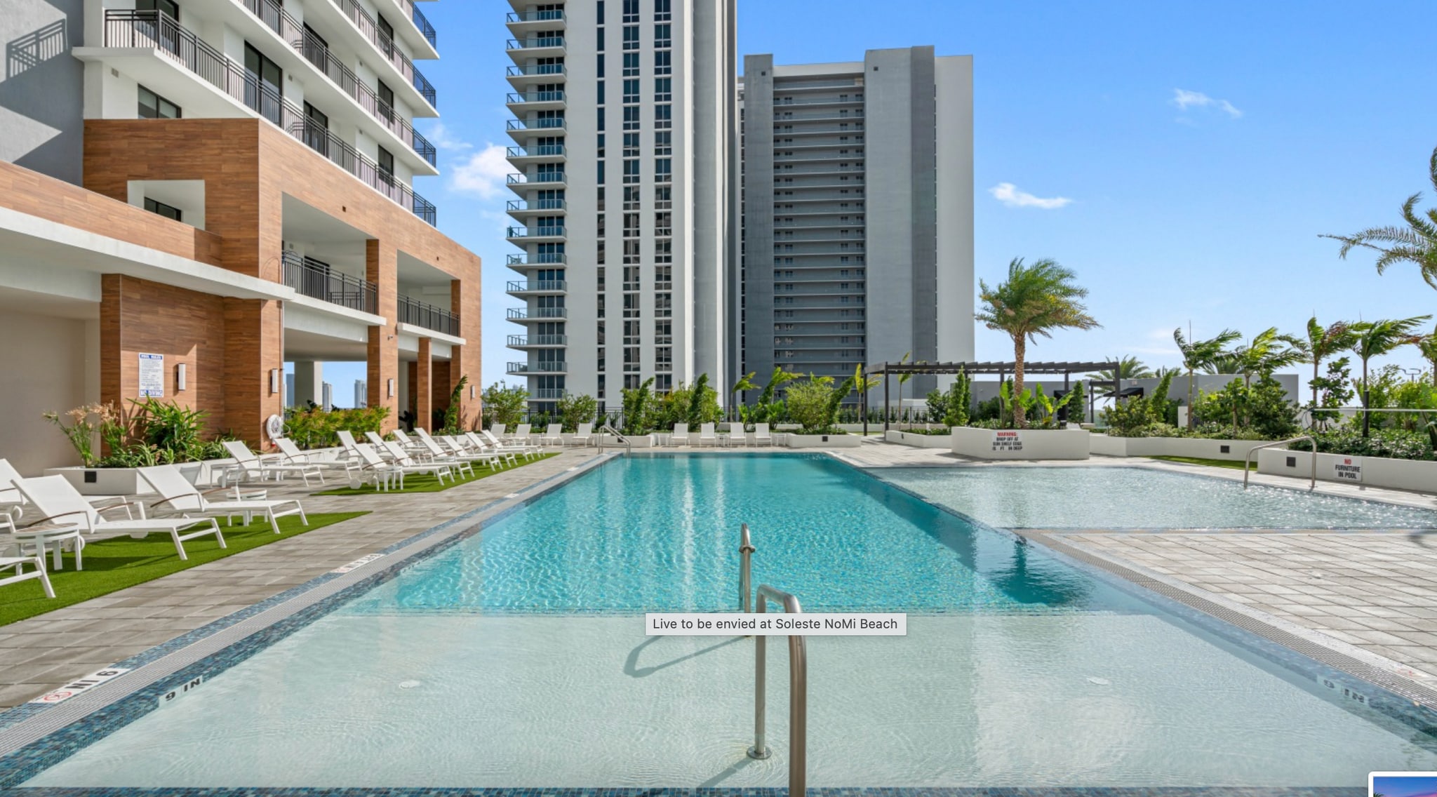 Building Photo - 16375 Biscayne Blvd