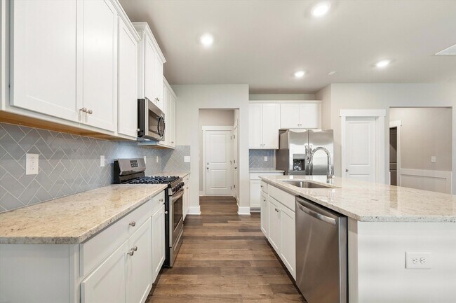 Building Photo - 2117 Firelight Wy