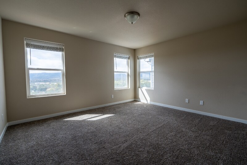 Building Photo - 1606 Grand Overlook St