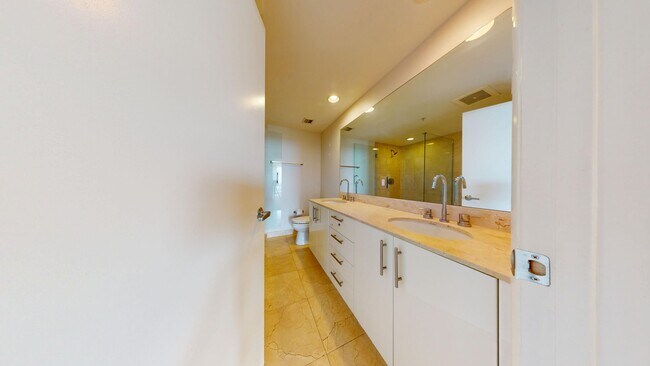Building Photo - 550 Okeechobee Blvd