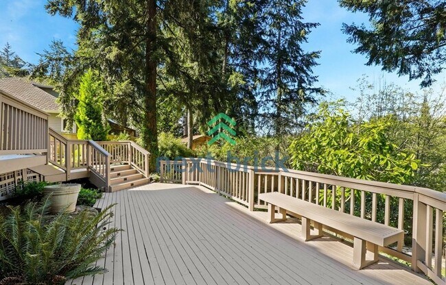 Building Photo - Beautiful 4-Bedroom Home with Spacious Yard in a Quiet Cul-de-Sac