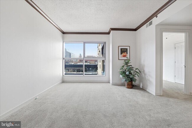 Building Photo - 777 7th St NW