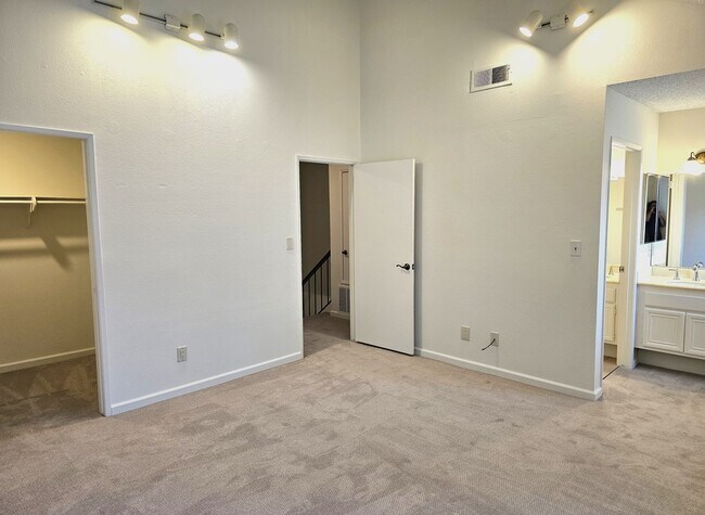 Building Photo - 21141 Lassen St
