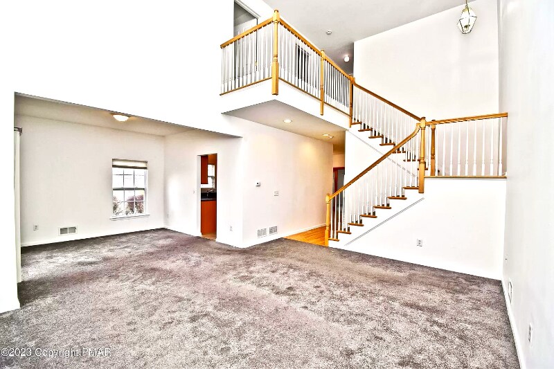 Building Photo - 106 Bethpage Terrace