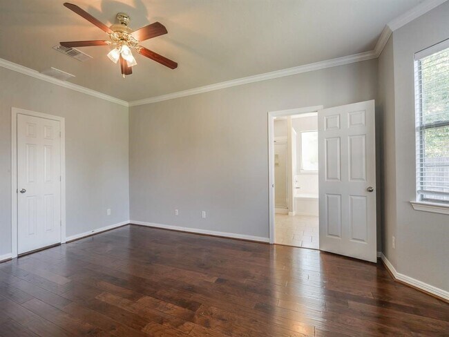 Building Photo - 5511 Wild Milberry Dr