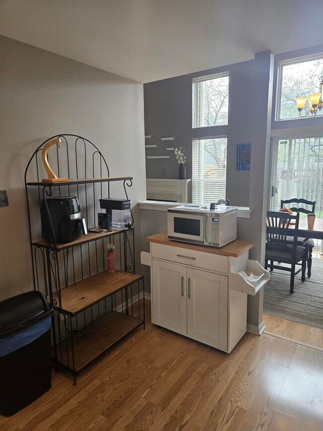 Building Photo - 1328 Shawford Way