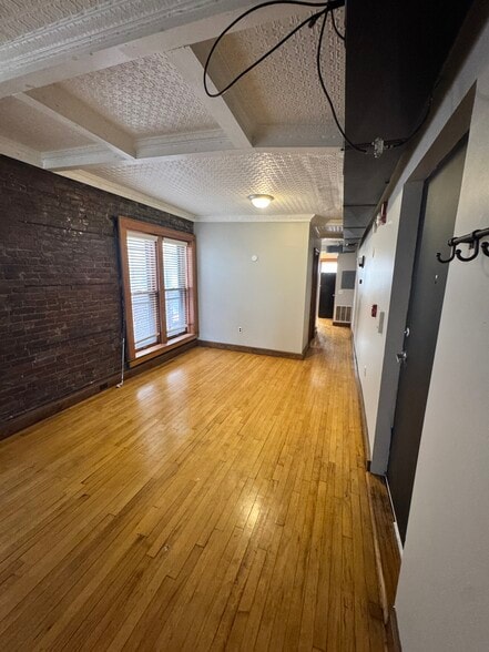 Building Photo - 319 Montgomery St