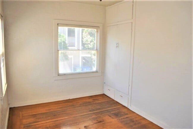 Building Photo - Beautiful 1BR/1BTH Downtown Sacramento