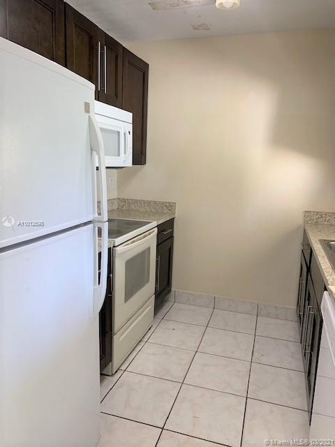 Building Photo - 5130 Elmhurst Rd