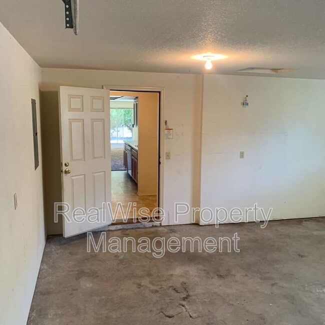 Building Photo - 1467 Cameo Ct