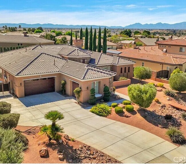 Building Photo - Luxury Home at Stonebrook Estates-Gated Community- 4 Bedrooms, 5 Bathrooms