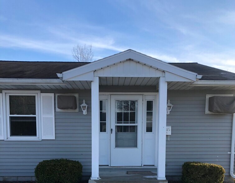 Primary Photo - 1017 Ebersole Blvd
