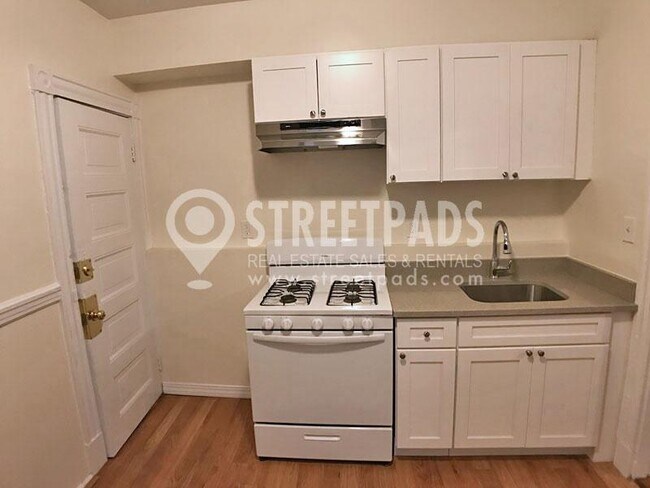 Building Photo - 2 bedroom in Cambridge MA 02139