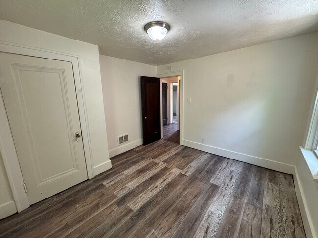 Building Photo - Summer's Last Chance Event – Our Biggest Summer Offer! Lease-to-Own Opportunity (This is NOT a Ty...
