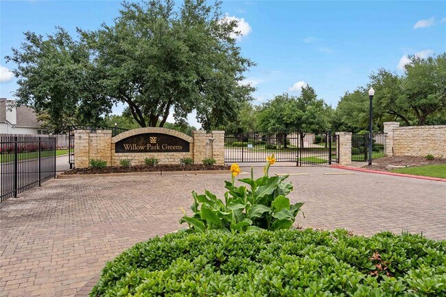 Building Photo - 21506 Willow Glade Dr