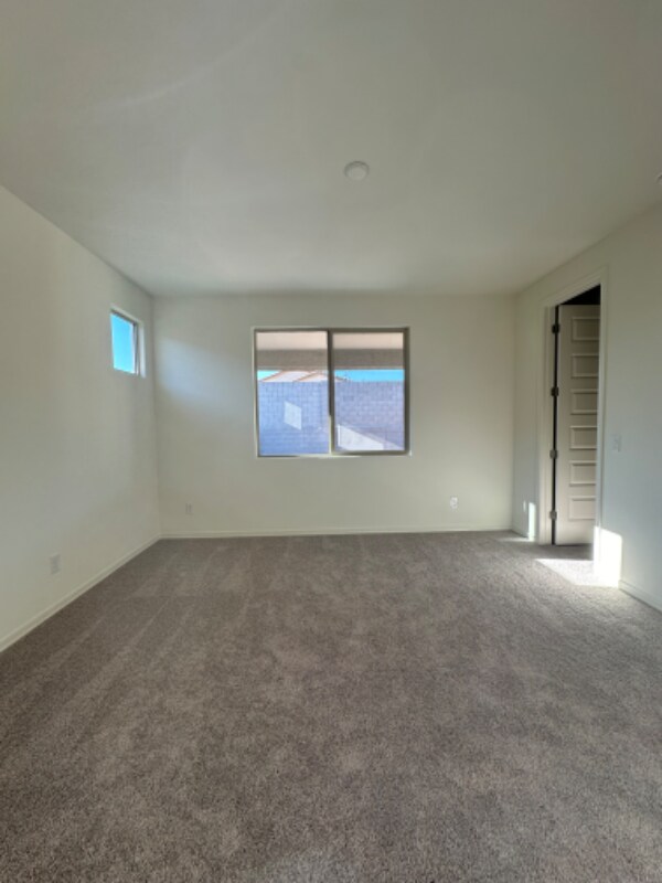 Building Photo - 24240 W Hess Ave