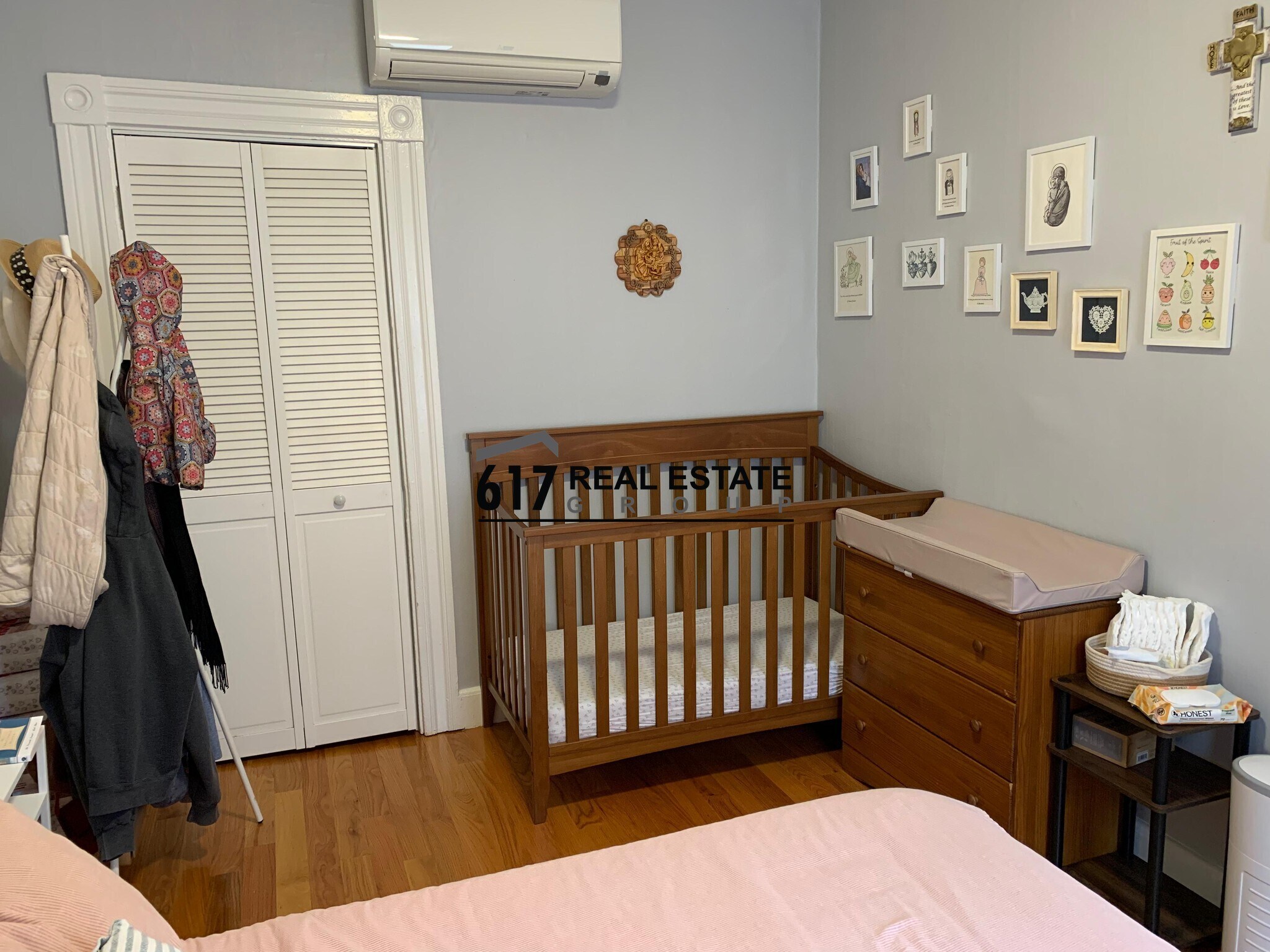 Building Photo - 14 Holmes St