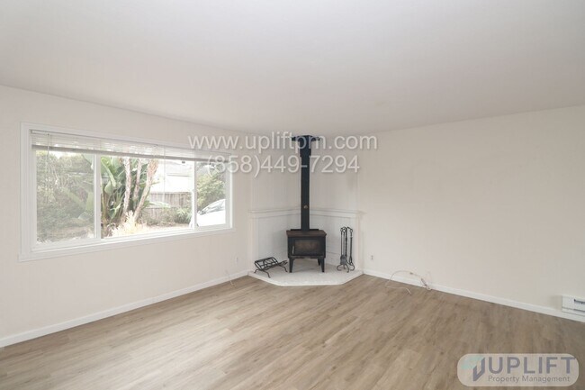 Building Photo - Bonita Dr (842)